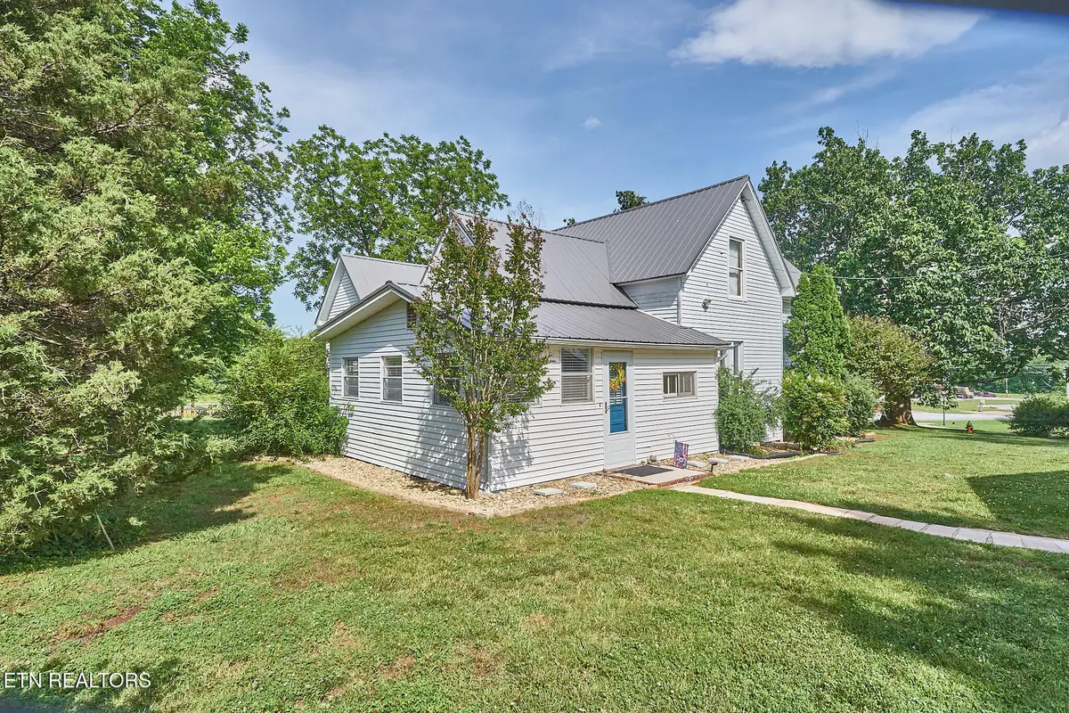 141 Pine St, Greenback, TN 37742 - #1