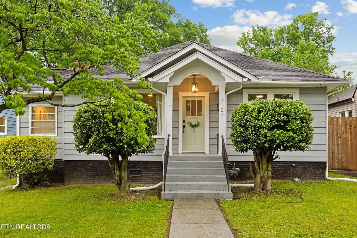 1104 Melbourne Ave, Knoxville, TN 37917 - #1