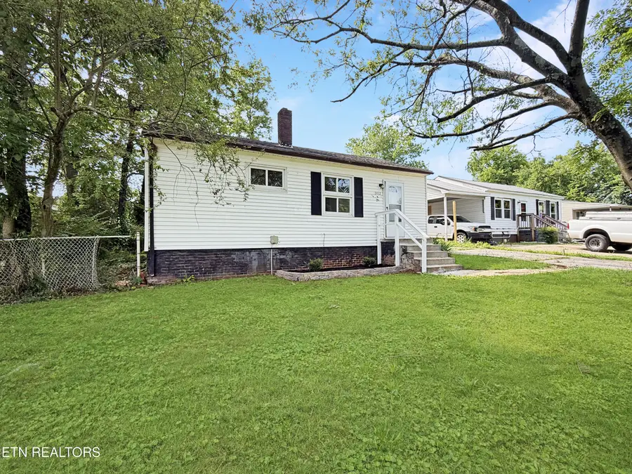 2432 King St, Maryville, TN 37804 - #2