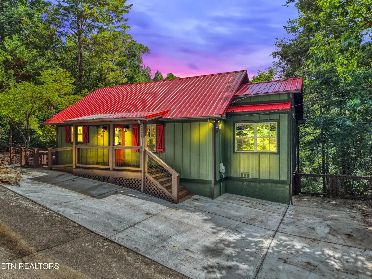 236 Tolliver Tr, Townsend, TN 37882 - #1