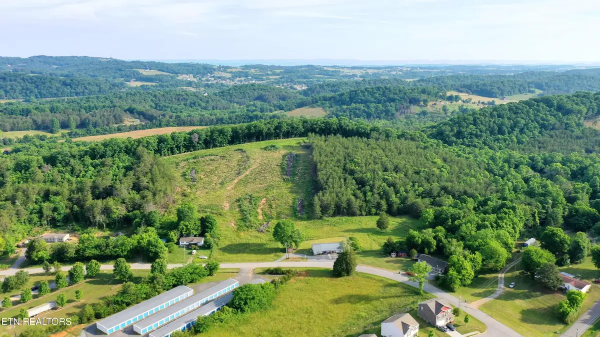 294 Milldale Rd, Dandridge, TN 37725 - #1