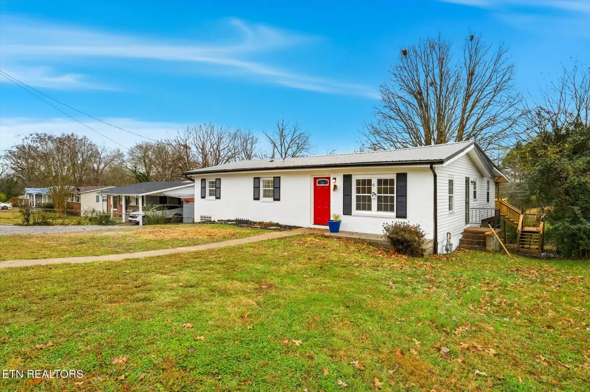425 Cumberland Ave, Athens, TN 37303 - #1
