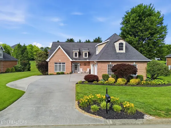 1733 Burnside Drive, Maryville, TN 37801