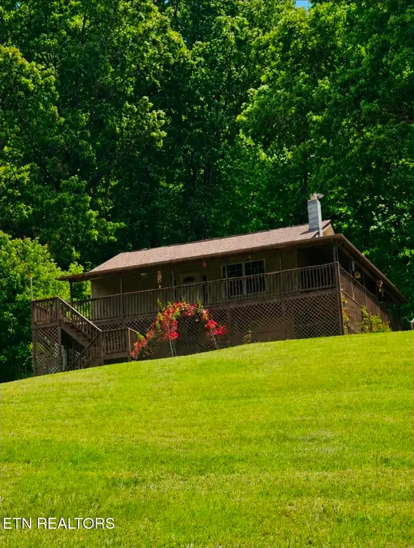 395 Cunningham Rd, Tazewell, TN 37879