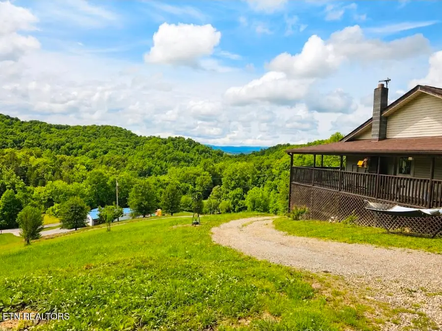 395 Cunningham Rd, Tazewell, TN 37879 - #2