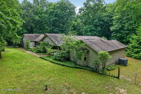 2025 Old Bon Air Rd, Sparta, TN 38583