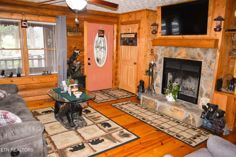 2470 E Walnut Grove Rd, Sevierville, TN 37876 - #3