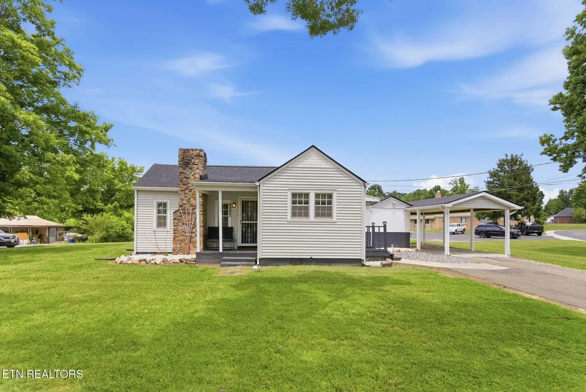 9207 Strawberry Plains Pike, Strawberry Plains, TN 37871 - #1