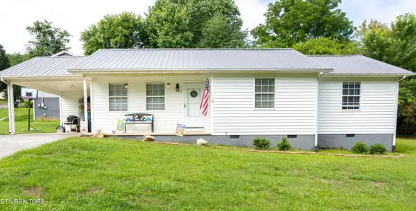 3135 Arthur Walker Rd, Maryville, TN 37803