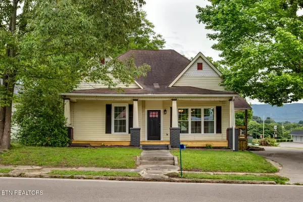 327 Ohio Ave, Etowah, TN 37331