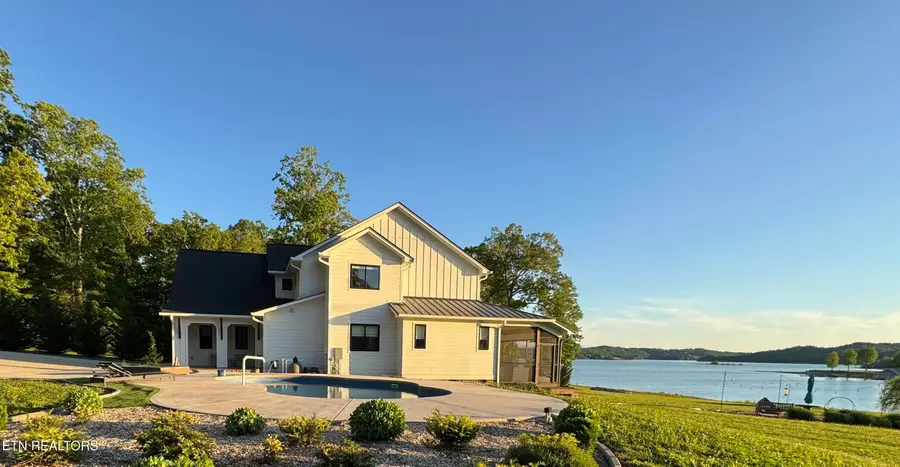 2227 Ted Moore Rd, Dandridge, TN 37725 - #2