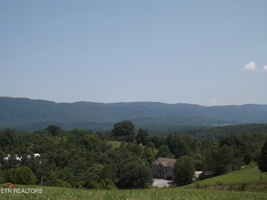 000 Forge Ridge Rd, Harrogate, TN 37752 - #3