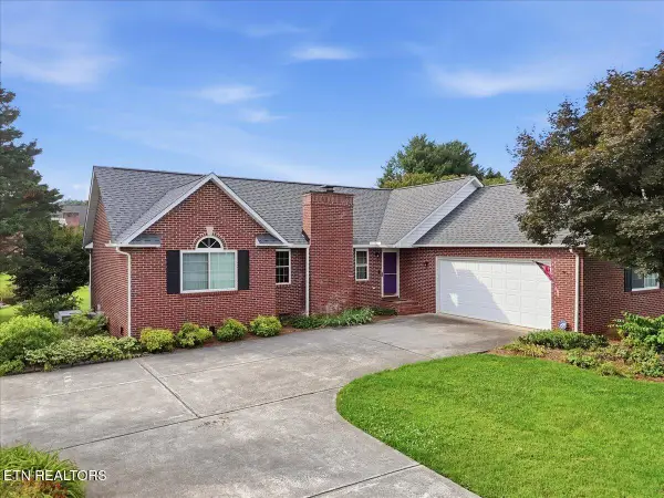 3110 Falcon Drive, Maryville, TN 37803