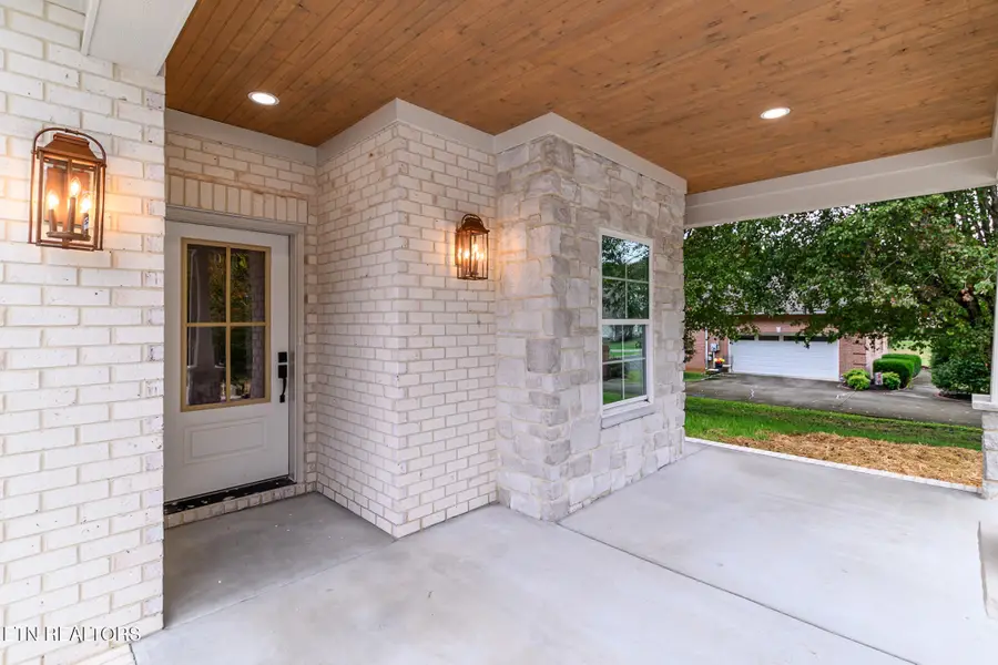 111 Alpine Drive, Clinton, TN 37716 - #2