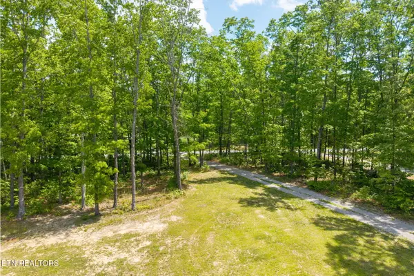 833 Little Hurricane Lane, Monterey, TN 38574