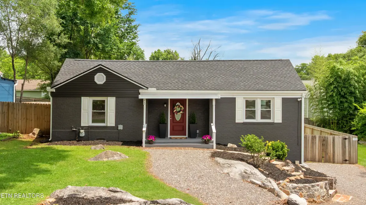 210 Juniper Ave, Alcoa, TN 37701 - #1