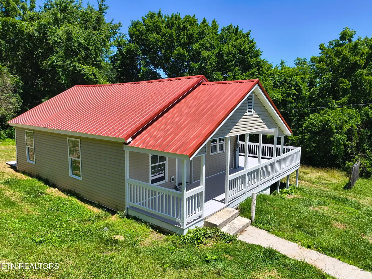 6915 Wood Rd, Corryton, TN 37721 - #1