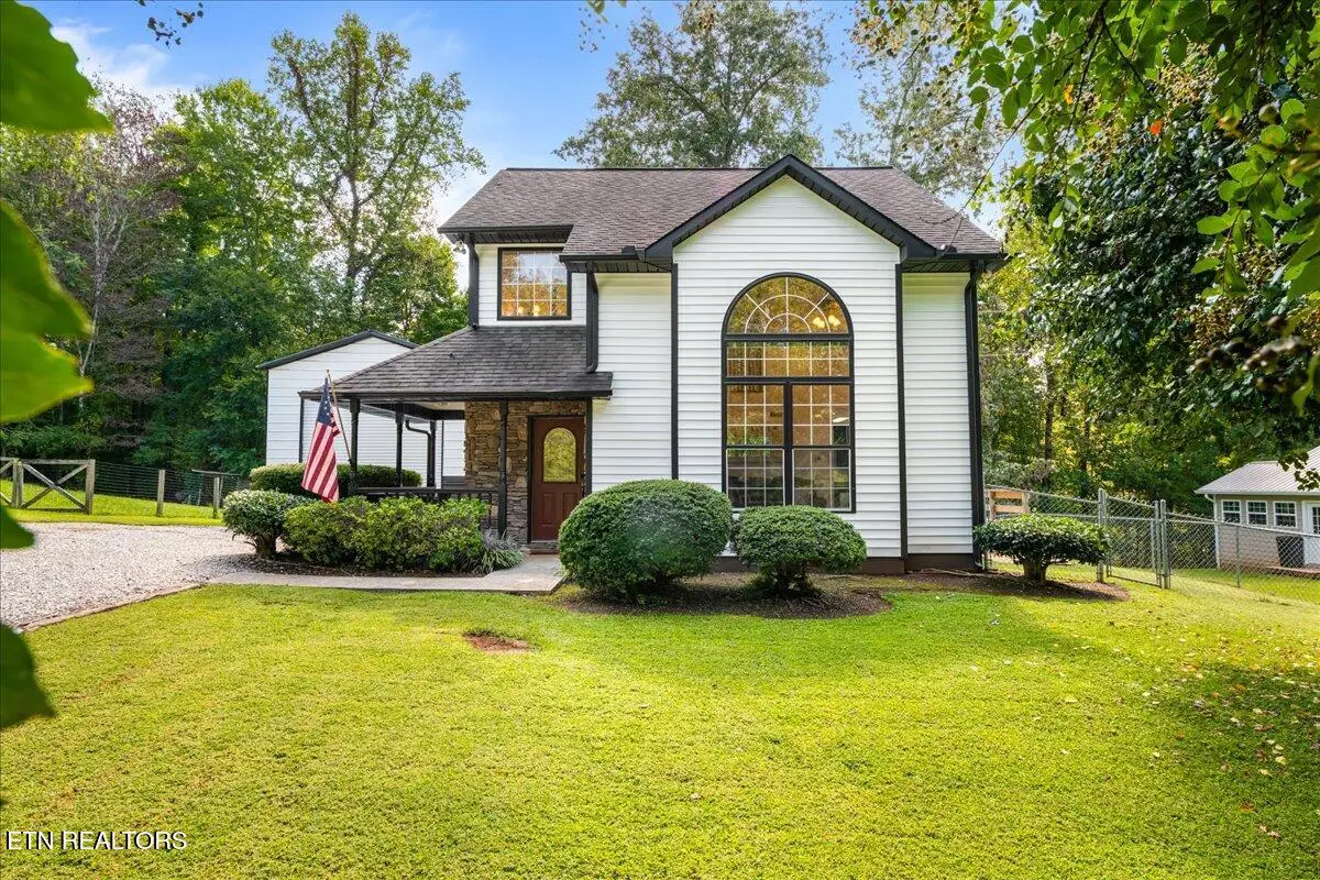 804 Pine Hollow Rd, Jacksboro, TN 37757 - #1