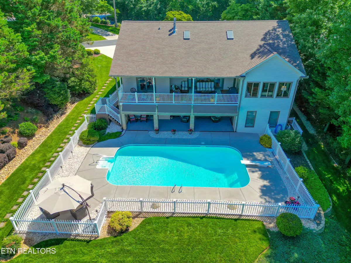 201 Iroquois Circle, Loudon, TN 37774 - #1