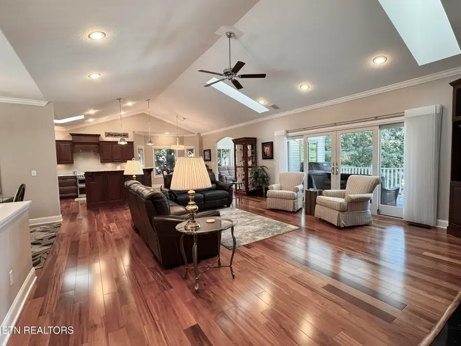 201 Iroquois Circle, Loudon, TN 37774 - #3