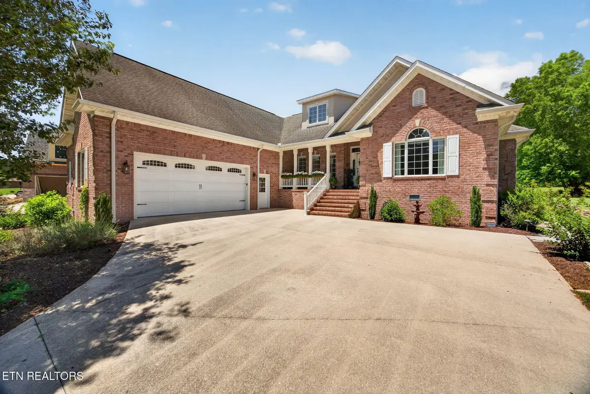211 Tomlon Rd, Crossville, TN 38555 - #1