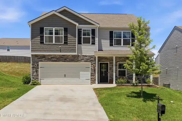 165 Ashe Ave, Lenoir City, TN 37771