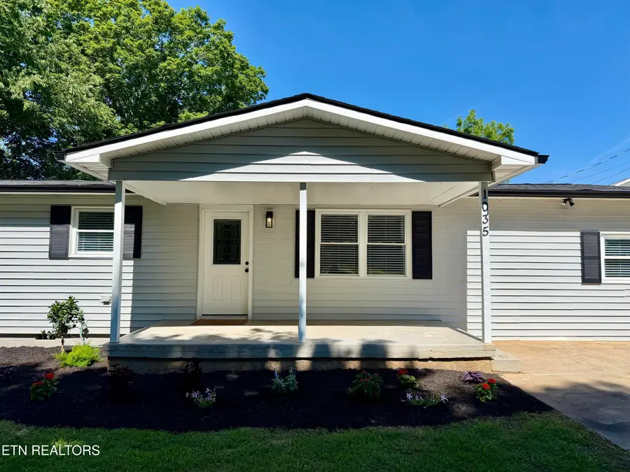 1035 Lakeside Rd, Madisonville, TN 37354 - #2