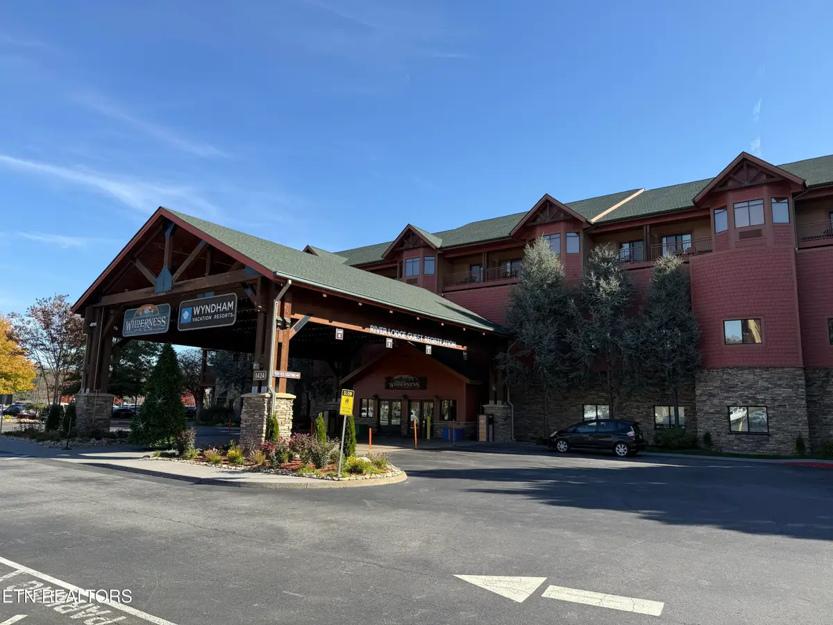 1424 Old Knoxville Hwy #11001, Sevierville, TN 37876 - #1