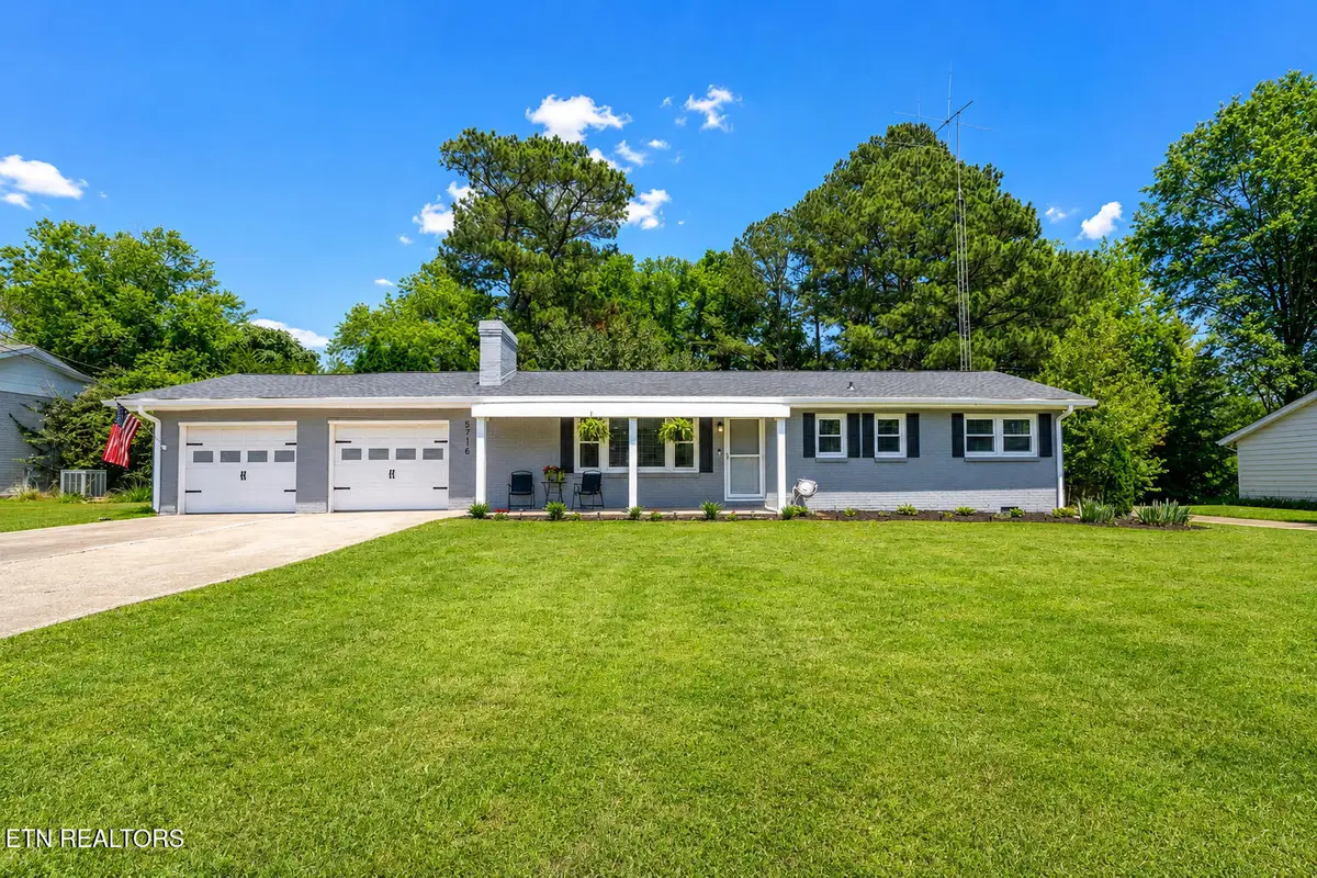 5716 Melstone Rd, Knoxville, TN 37912 - #1