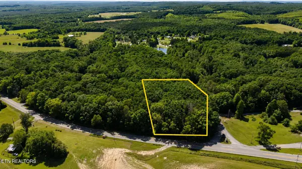 Lantana Rd, Crossville, TN 38572