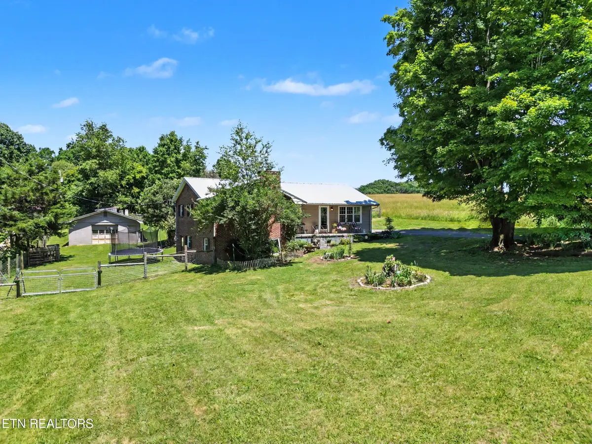 848 Lakeshore Rd, Talbott, TN 37877 - #1
