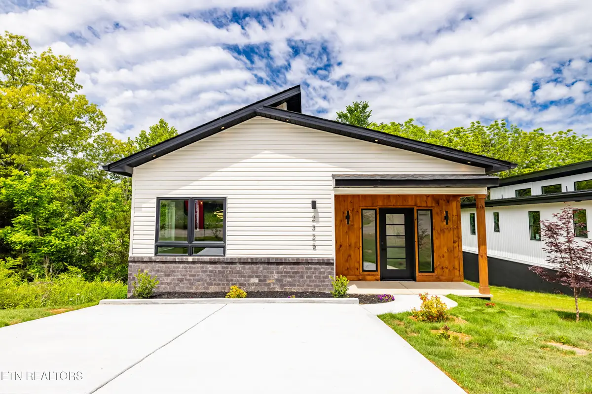 2325 Rock Gardens Drive, Sevierville, TN 37876 - #1