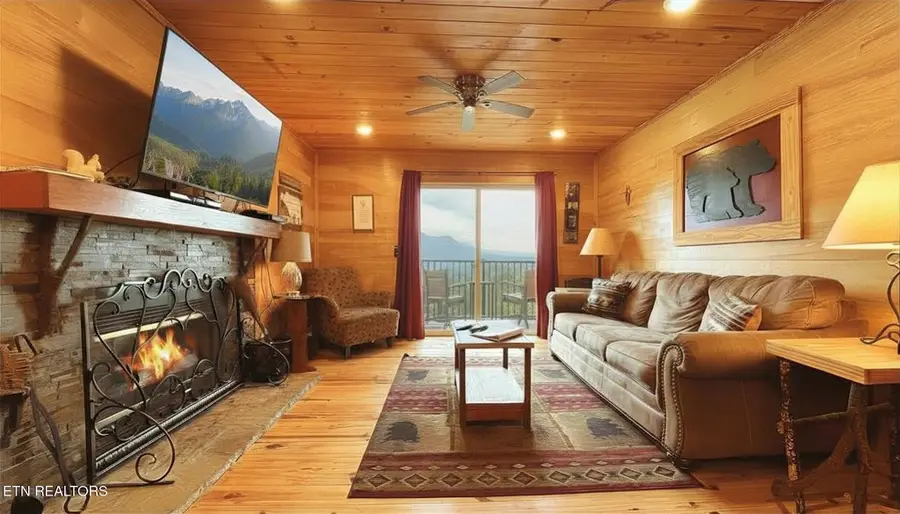 3710 Weber Rd #E103, Gatlinburg, TN 37738 - #2