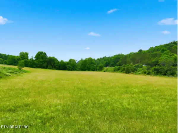 186 Blair Rd, Dryden, VA 24243