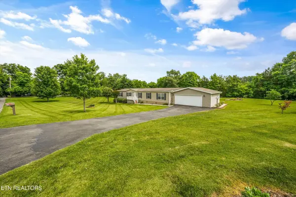 5700 Hyatt Rd, Knoxville, TN 37918