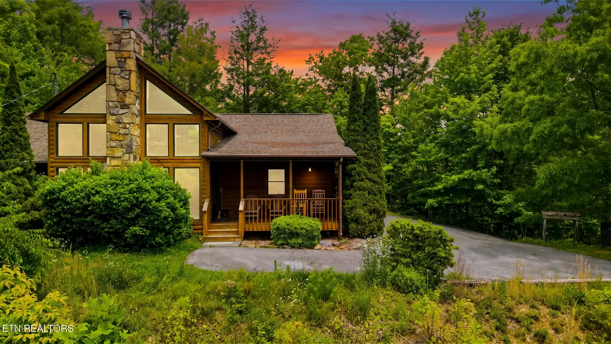 817 Sunshine Tr, Gatlinburg, TN 37738 - #1