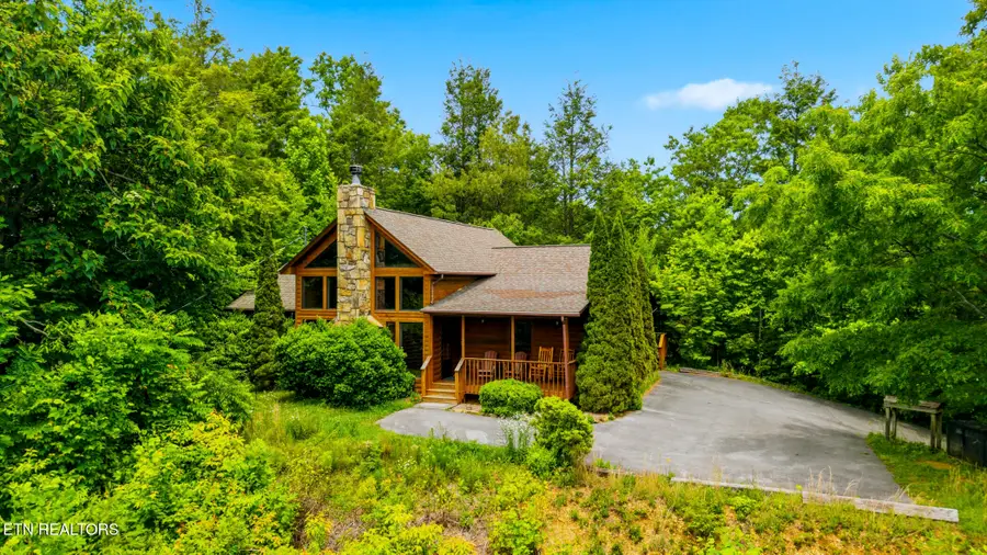 817 Sunshine Tr, Gatlinburg, TN 37738 - #2
