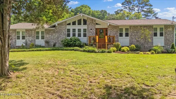8528 Heiskell Rd, Powell, TN 37849