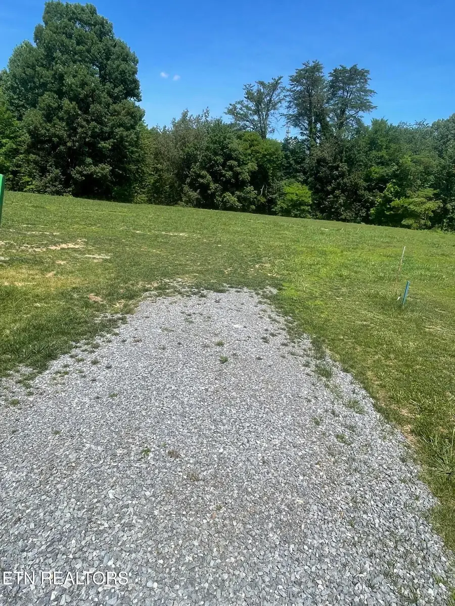 325 Waters Rd, Maryville, TN 37803 - #2