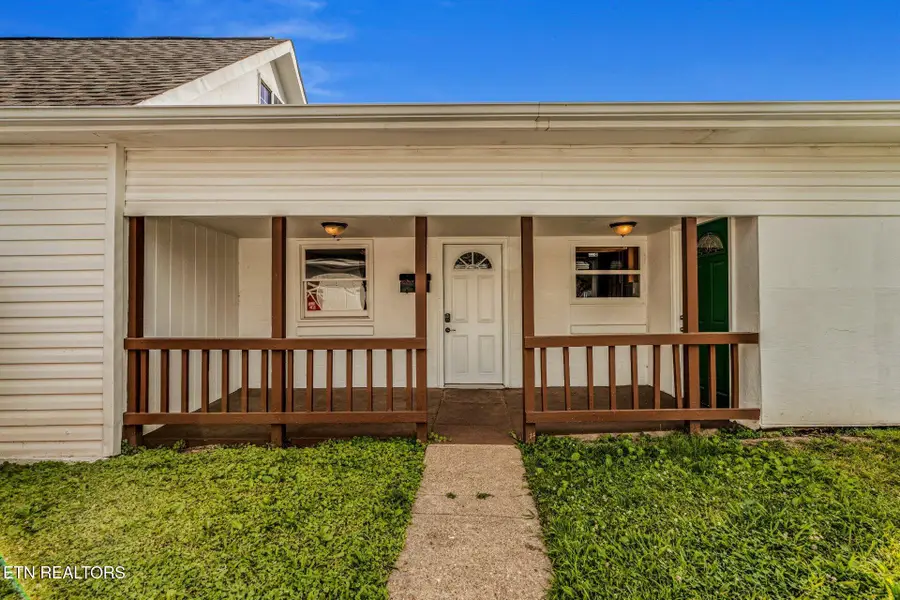 406 SW Mayfield Ave, Knoxville, TN 37920 - #2
