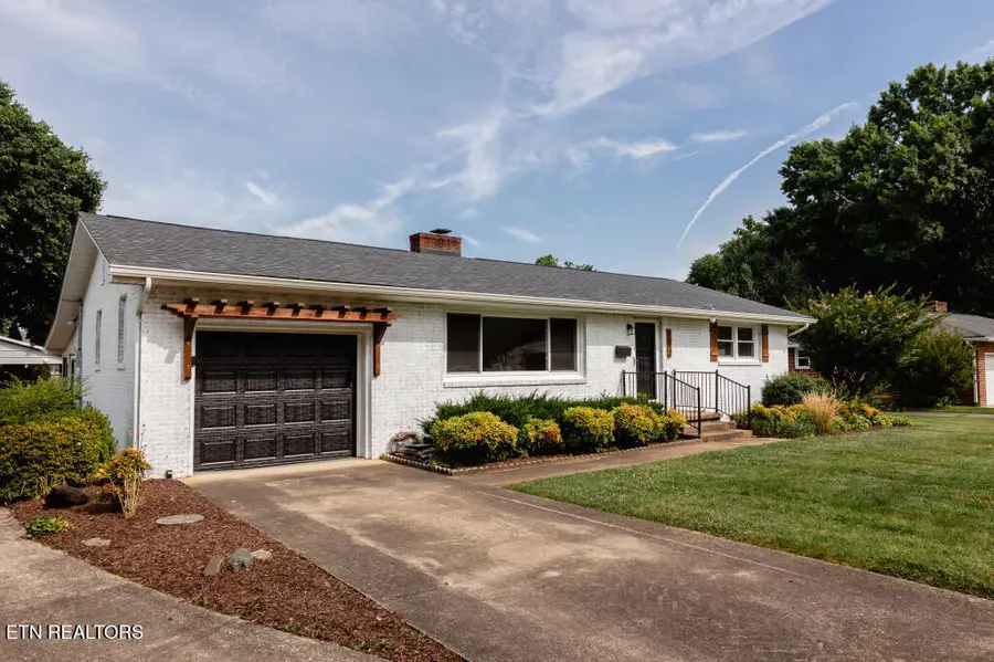 1512 Monterey Ave, Kingsport, TN 37664 - #2
