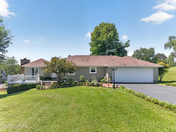 1031 Montcrest Drive, Lenoir City, TN 37771