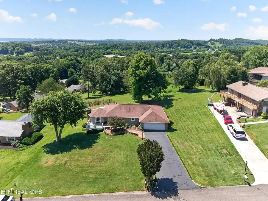 1031 Montcrest Drive, Lenoir City, TN 37771 - #2