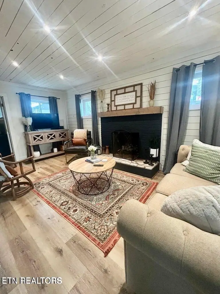 1440 Dover Lane, Dandridge, TN 37725 - #2