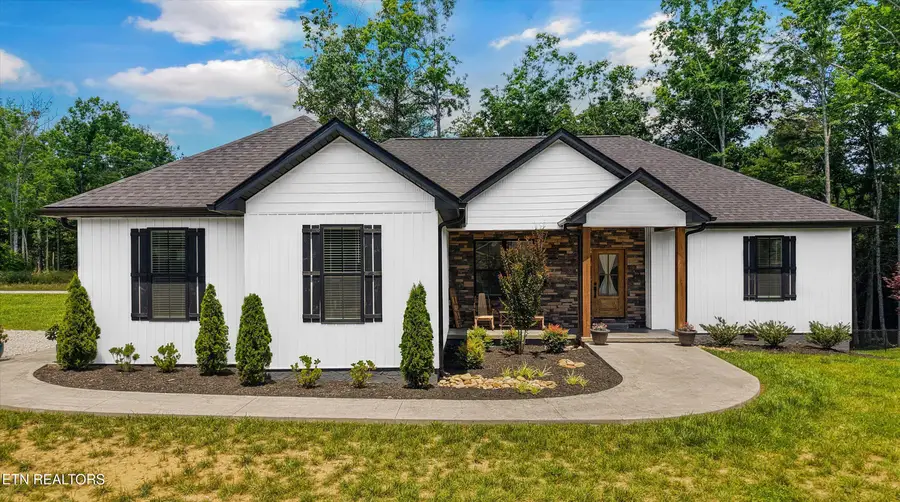 738 Toomey Falls Rd, Oneida, TN 37841 - #2