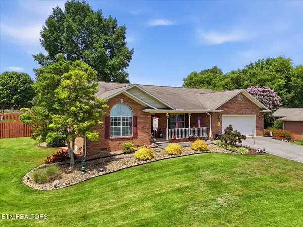 421 Sweet Briar Drive, Maryville, TN 37804