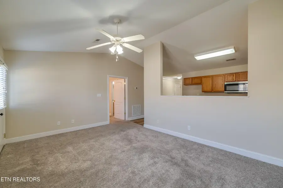 739 Greensboro Way #90, Knoxville, TN 37912 - #2