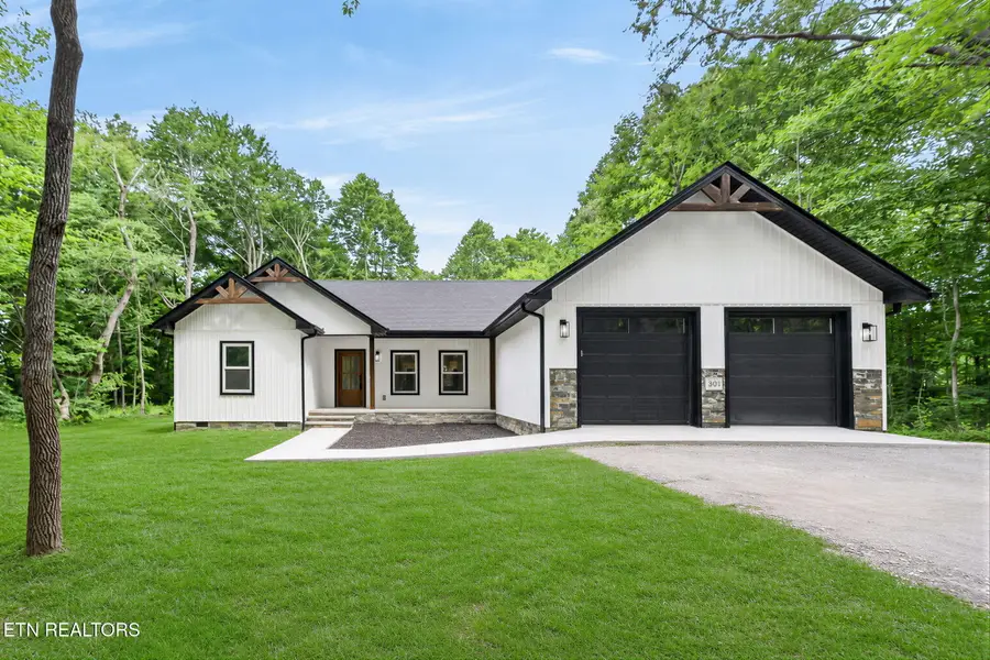 301 Hilltop Drive, Crossville, TN 38555 - #2