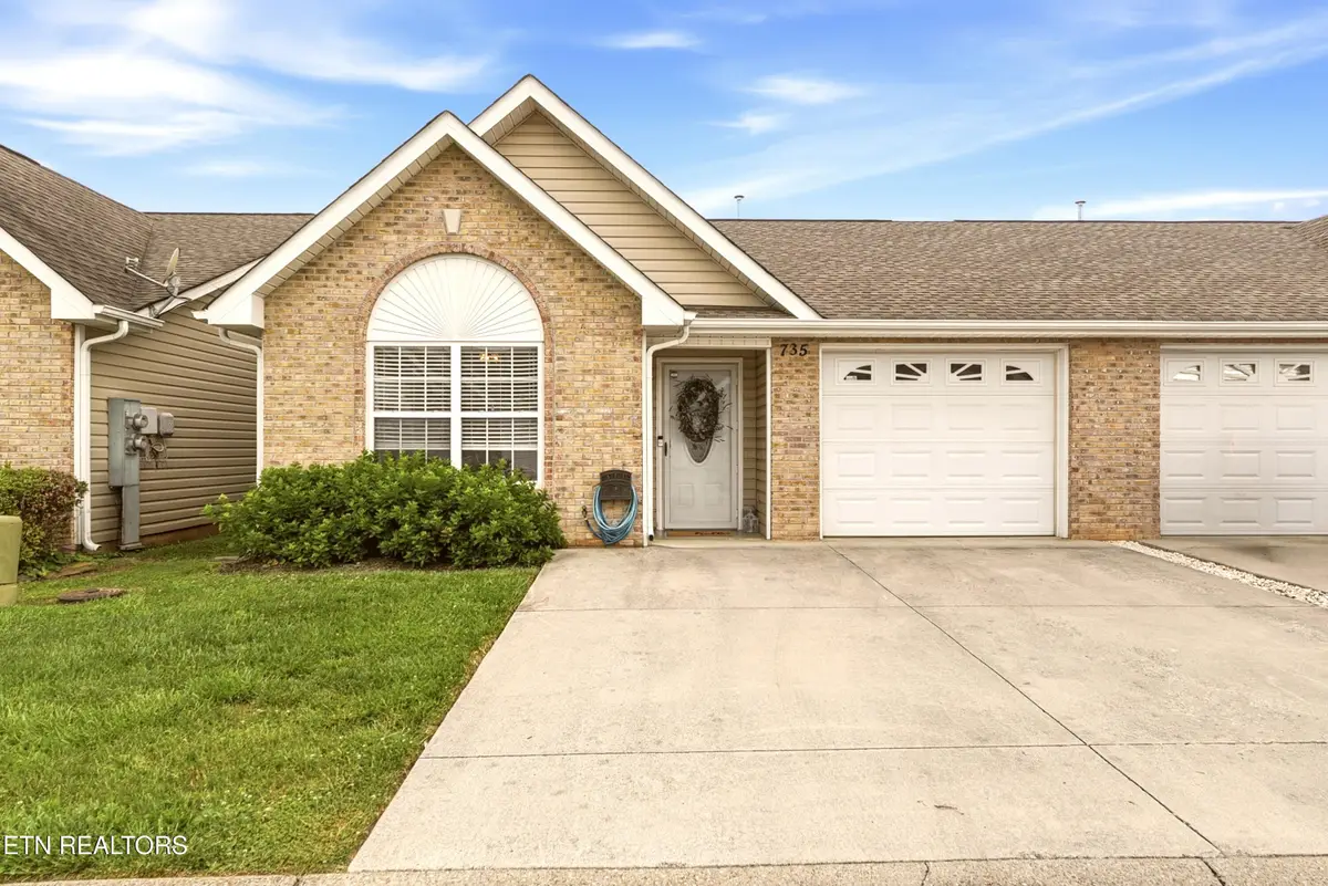 735 Greensboro Way, Knoxville, TN 37912 - #1