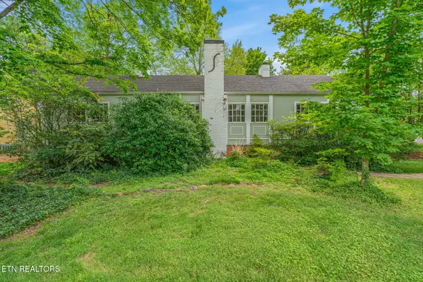 726 Scenic Drive, Knoxville, TN 37919